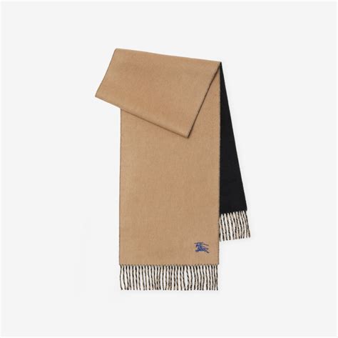 burberry heritage camel scarf|Reversible Cashmere Scarf in Camel/black .